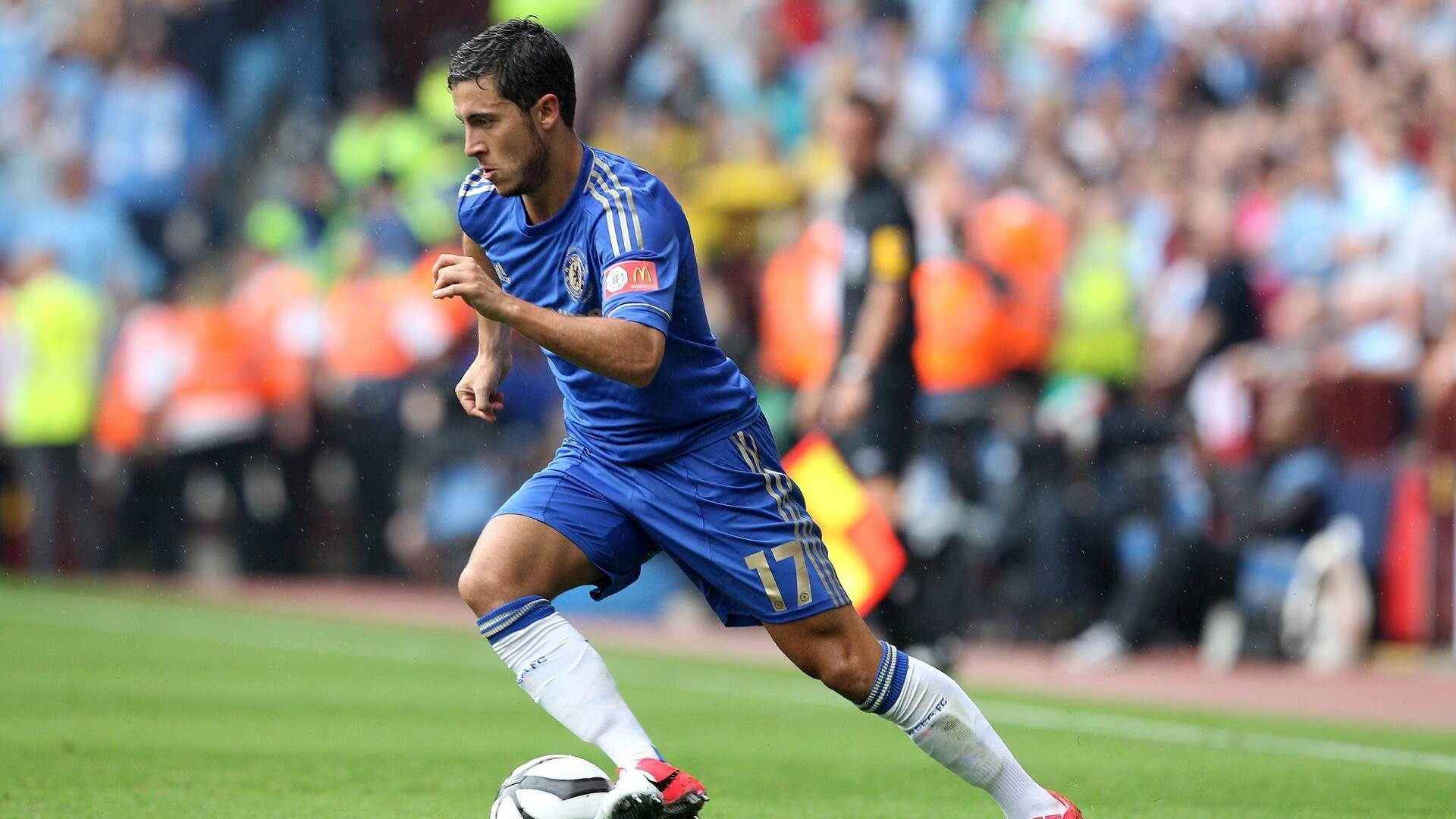 瓦伦西亚主场1-1战平西班牙人，比赛进程胶着，西班牙 瓦伦西亚